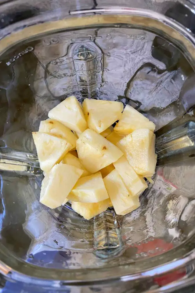 Pineapple in Blender